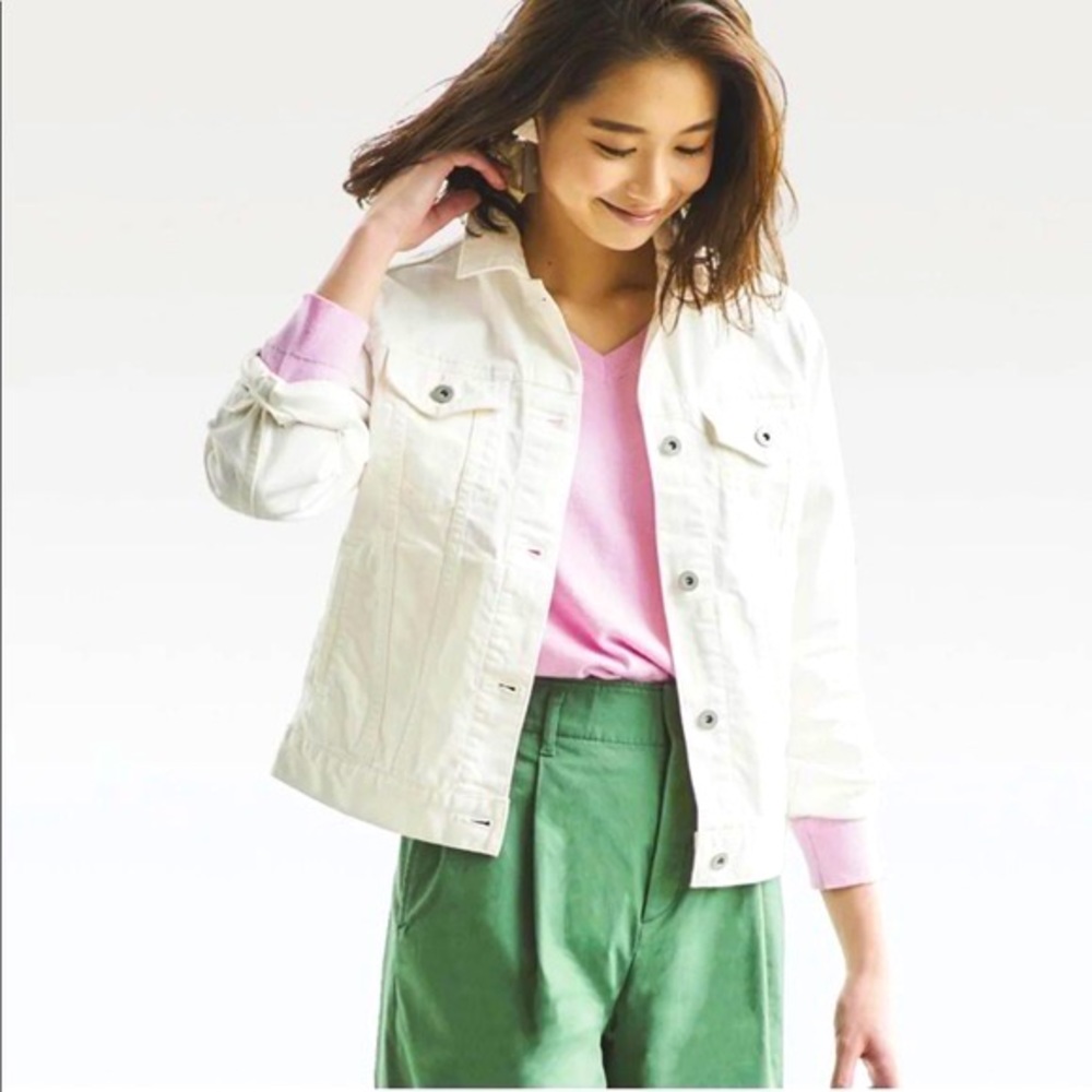 Uniqlo white denim jacket in EUC